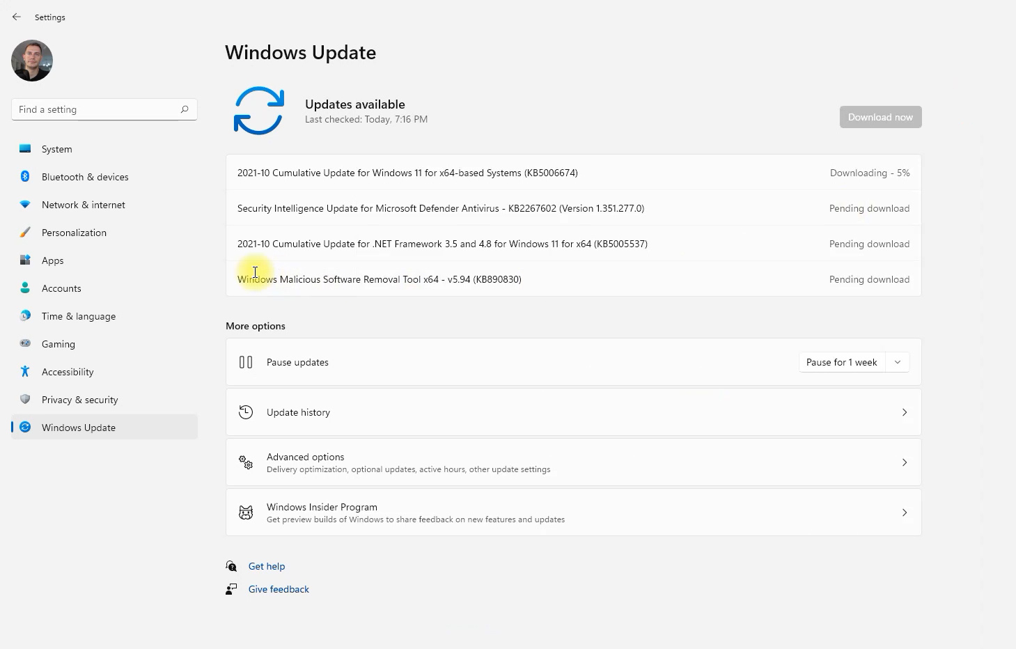 Windows 11 cumulative update KB5006674 build 22000.258 installing on an unsupported PC
